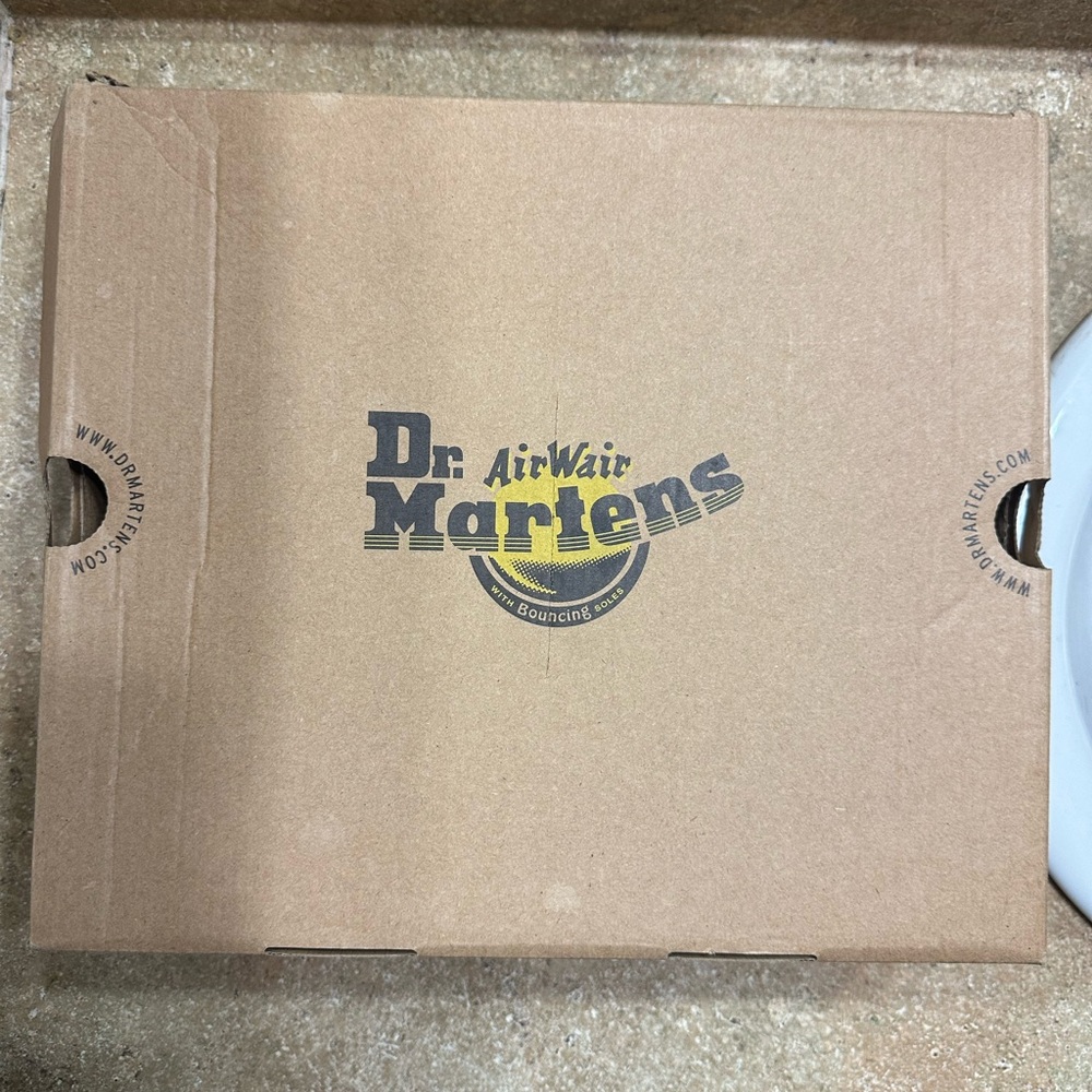 Dr. Martens 1461 White Smooth Leather Platform Shoes Size 9 - Picture 2 of 10